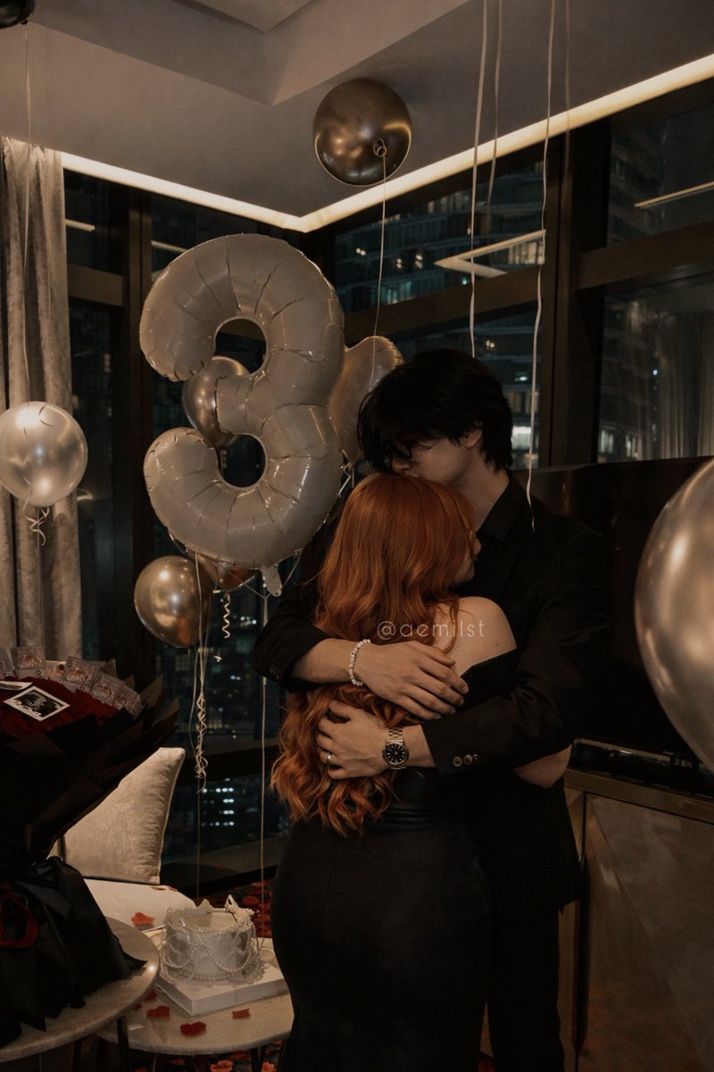 aemilst's tweet photo. 3rd anniversary!
3 years married, 7 years in love 💍 https://t.co/B6338rXP0g