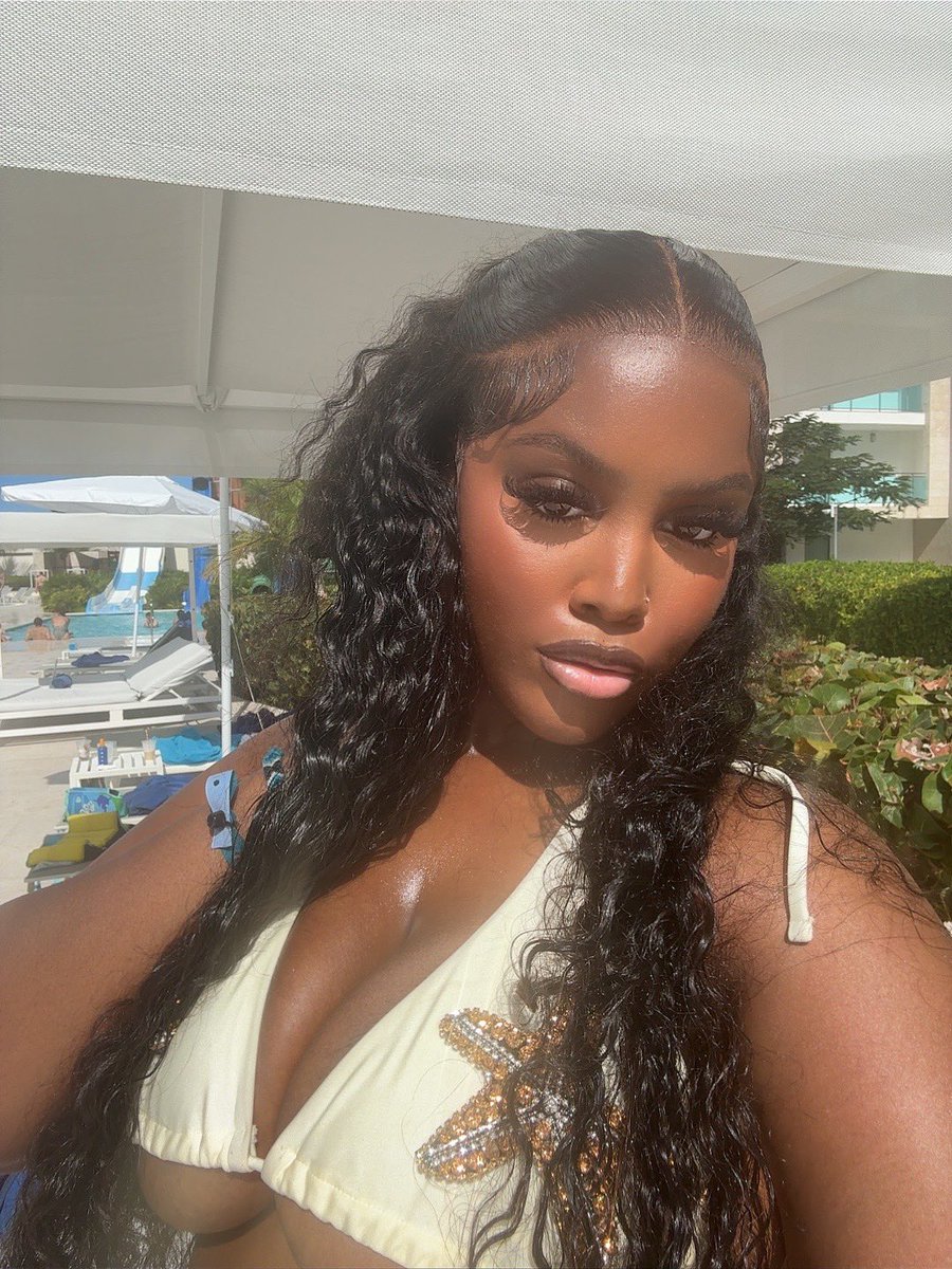 the flag vs the face