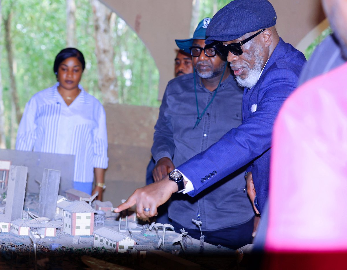 Onyia1's tweet photo. My visit to the Songhai Farm in Ezeagu underscores the immense scale of Enugu’s agricultural potential. Spanning over 10,000 acres, this project serves as a blueprint for integrating modern technology with sustainable practices. https://t.co/Kg6BBQjQKn