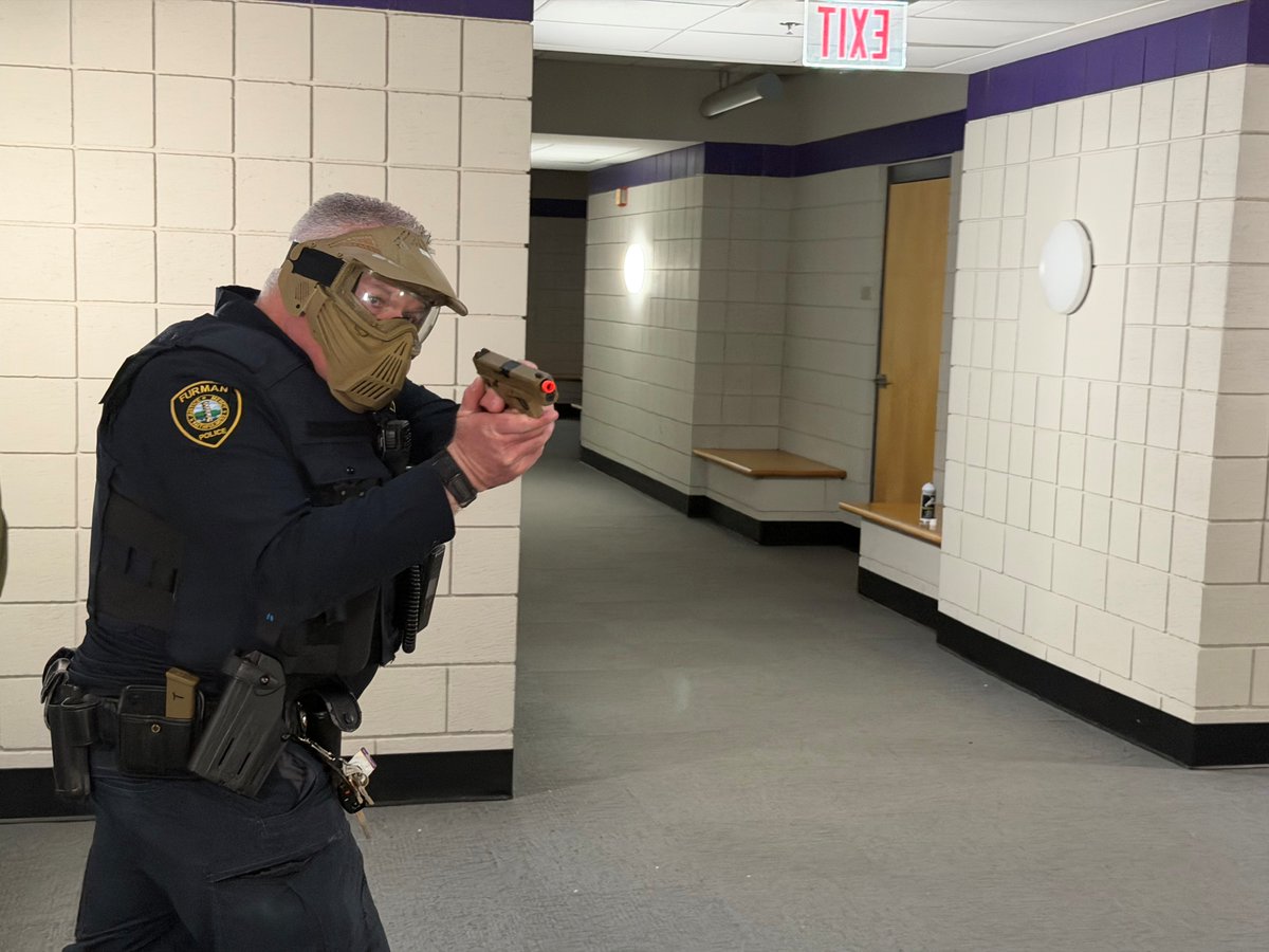 Furman_PD's tweet photo. This week, while students were enjoying their break, our officers were hard at work conducting active shooter training on campus. Protecting the @FurmanPaladins community begins long before an emergency strikes! https://t.co/Hly5LfNRFu