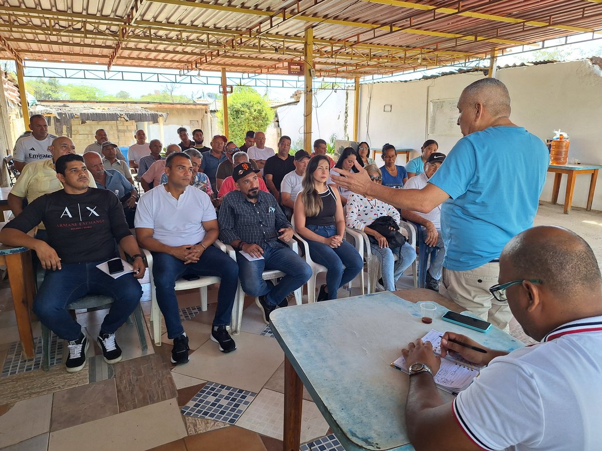 📢 ¡AD con su maquinaria activa en Nueva Esparta! Realizamos CES ampliado para planificar los detalles de la visita de nuestro Secretario de Organización Nacional de Acción Democrática en Resistencia, <a href="/PieroMaroun/">Piero Maroun</a>. 💪