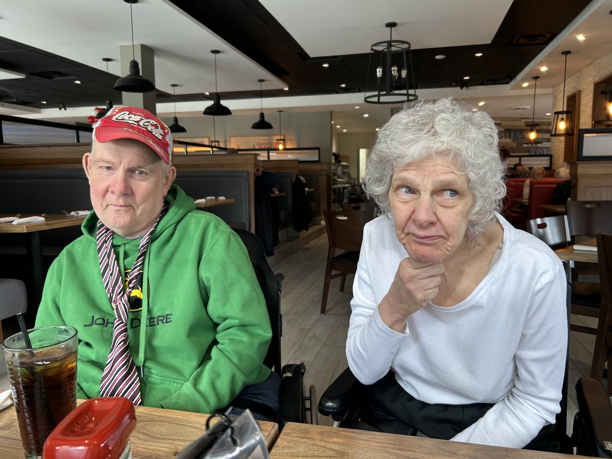 Debbie &amp; Allan went out for a delicious lunch at Swiss Chalet 💕