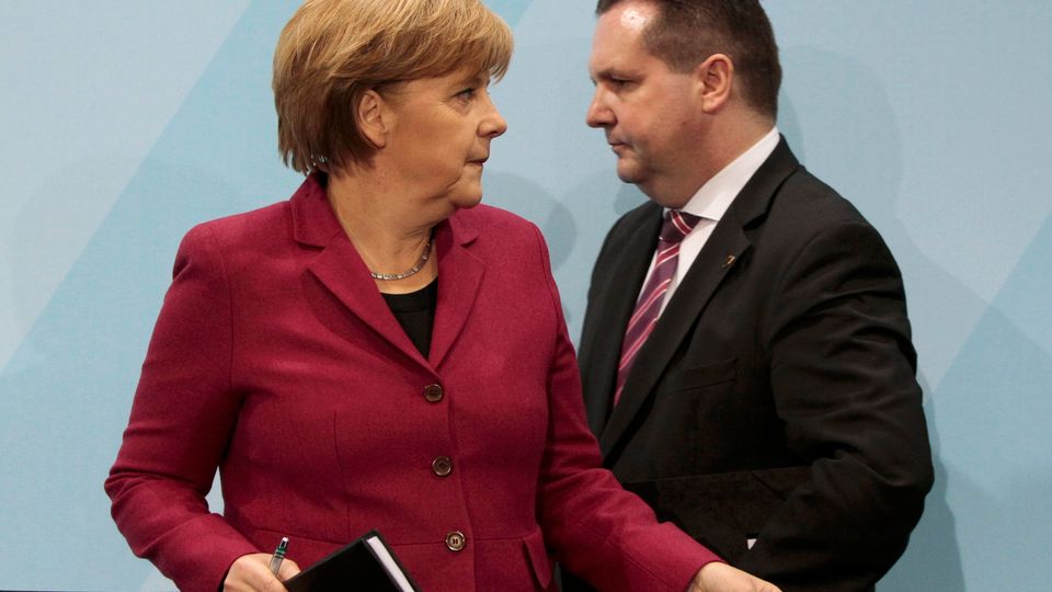 bakerman_2024's tweet photo. @nikitheblogger Hatten wir übrigens schon einmal bei der #Landtagswahl in #BadenWuerttemberg 2011, als #Merkel ihren "rotgrünen Kurswechsel" vorantrieb und die #CDU unter #Mappus ihr Stammland dann an das linksextrem-grüne Original, den Alt-Maoisten #Kretschmann &amp; die #Gruenen verlor. #Fukushima https://t.co/qeCnjrMuQx