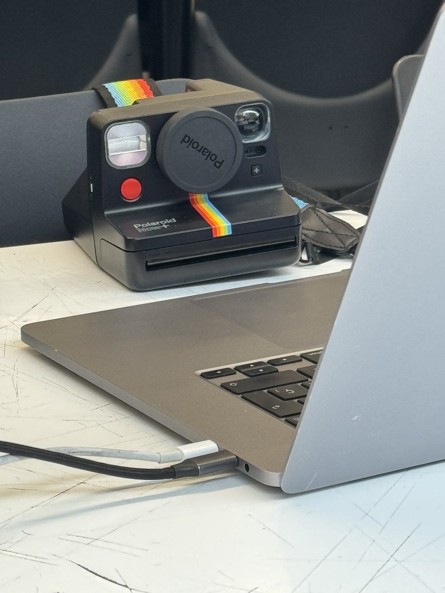 Pablo Moratinos 🦊 tweet media