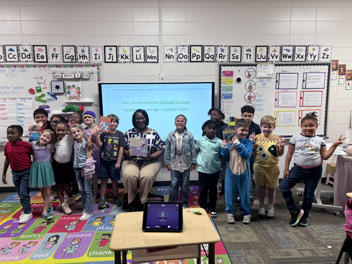 MidSouthCFCU's tweet photo. We had a great time visiting local schools this week to celebrate Read Across America! 📚

Encouraging a love of reading in the next generation is always a story worth sharing. ❤️ #MidSouthCommunityFCU https://t.co/FTuLZzGBhw
