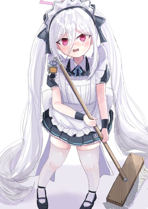 #ブルアカ #Bluearchive  ケイ(メイド)描いた
せ、先生こんな、汚い場所で仕事って正気ですか!! 