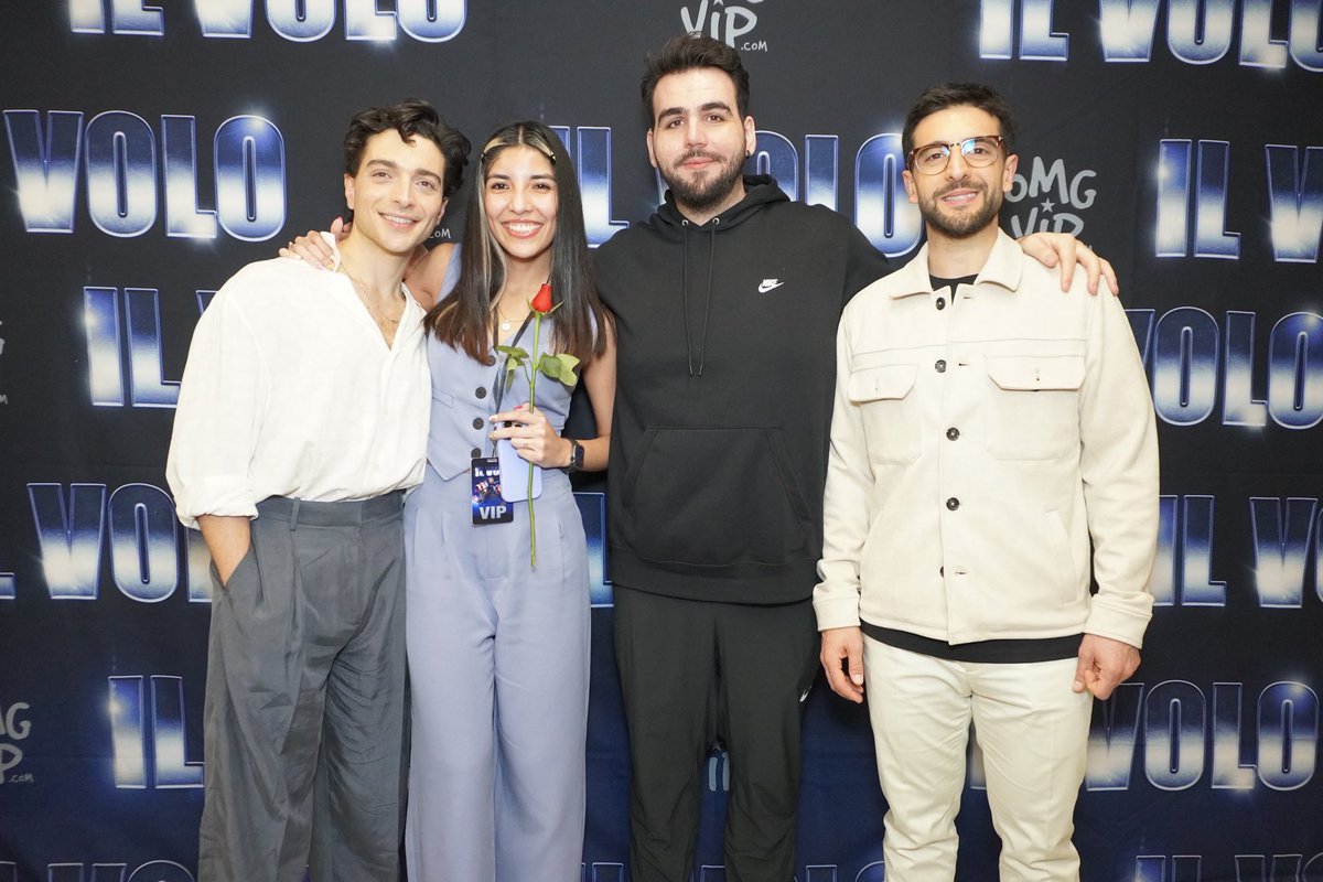 MarianaVerdia's tweet photo. Viviendo el sueño 🥹❤️ @ilvolo https://t.co/EjVyyS3dl3