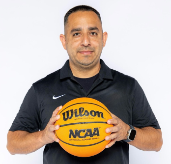 WeAreBoscoTech's tweet image. The Tech welcomes Girls Basketball Coaching Staff. Read all about new Head Girls Basketball Coach Jose Herrera &amp;amp; Assistant Girls Basketball Coach Rene Herrera at:  issuu.com/.../tech_welco…...
#boscotech #AAU #Tigerathletics #Techbball #girlsbasketball