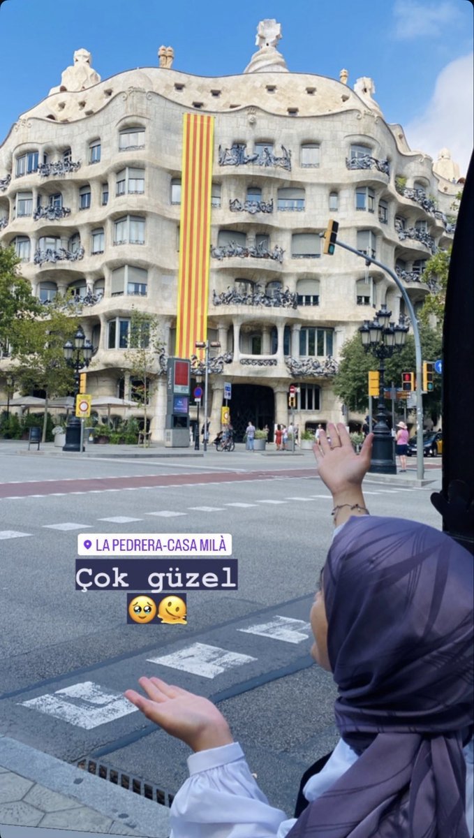 Ayşenur tweet media