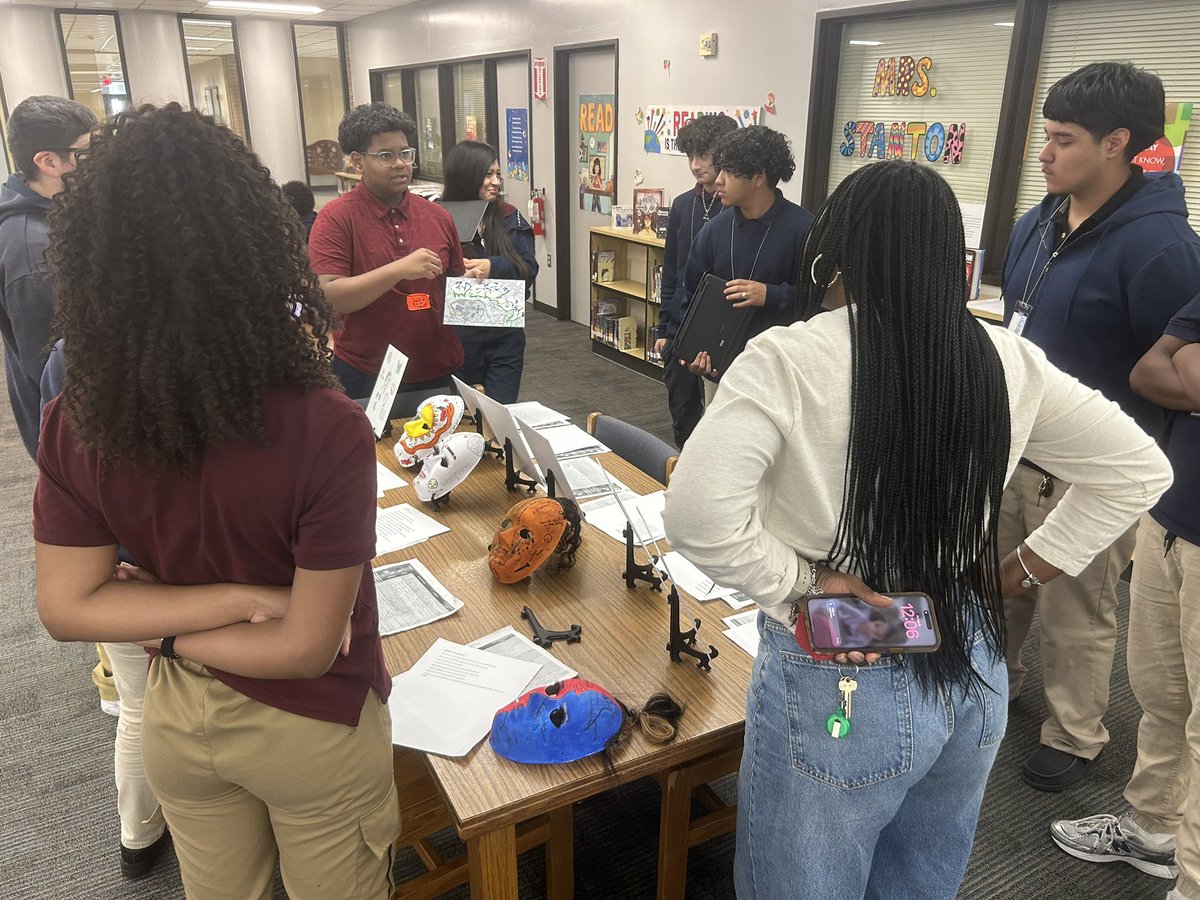 Holub Middle tweet media