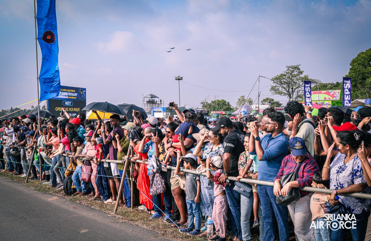 Sri Lanka Air Force tweet media