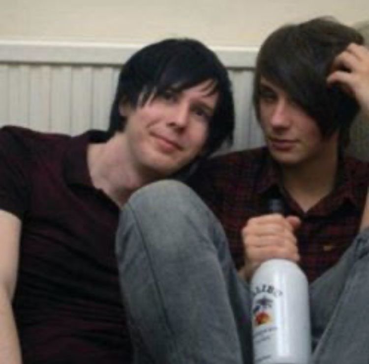 bex 🦇 tweet media