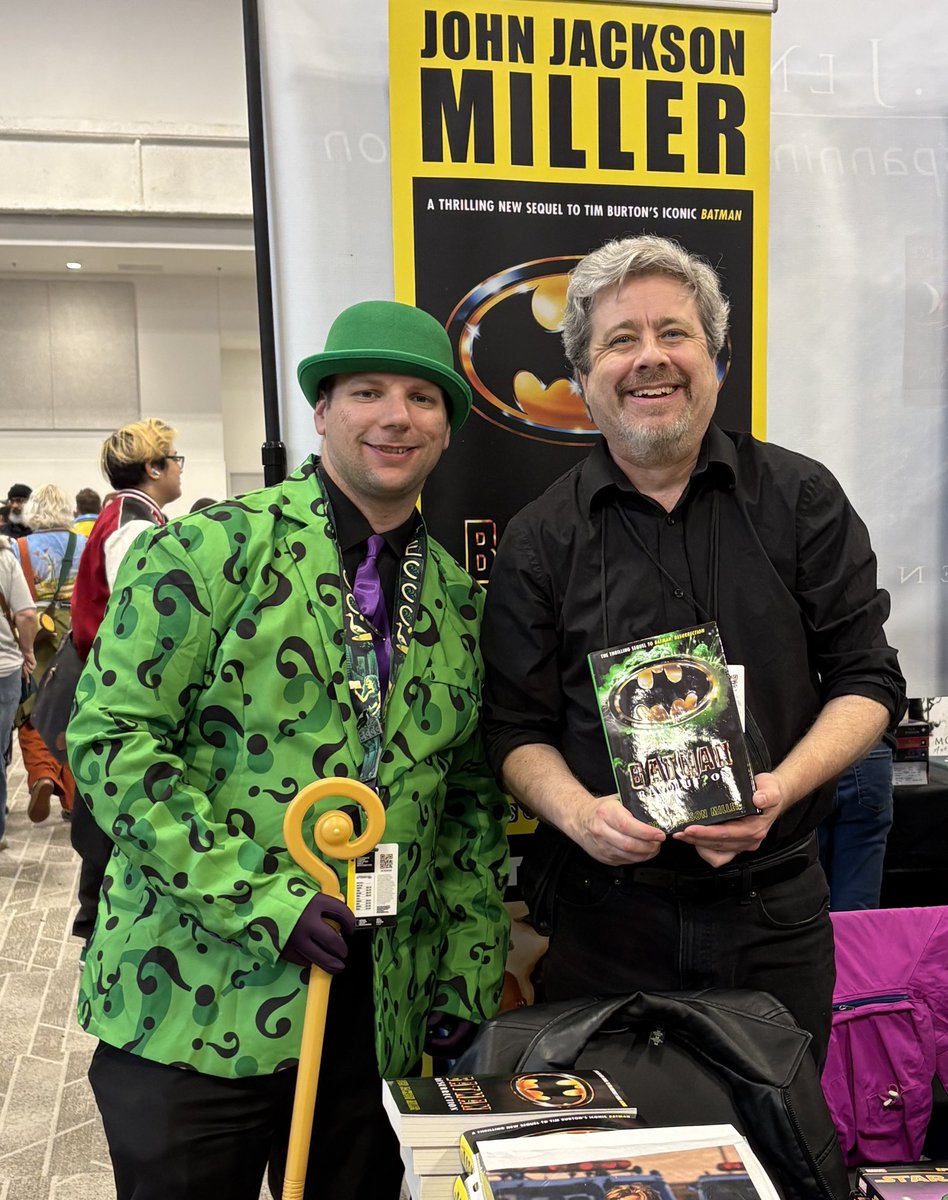 jjmfaraway's tweet photo. No riddle about this: Find me today (Friday) at Emerald City Comic Con Writers Block Table 1 — and also between 4:00 and 4:45 you can get a free BATMAN: RESURRECTION trade paperback signed by me at the Penguin Random House booth, #20515, while supplies last! https://t.co/vyY2IimhAH