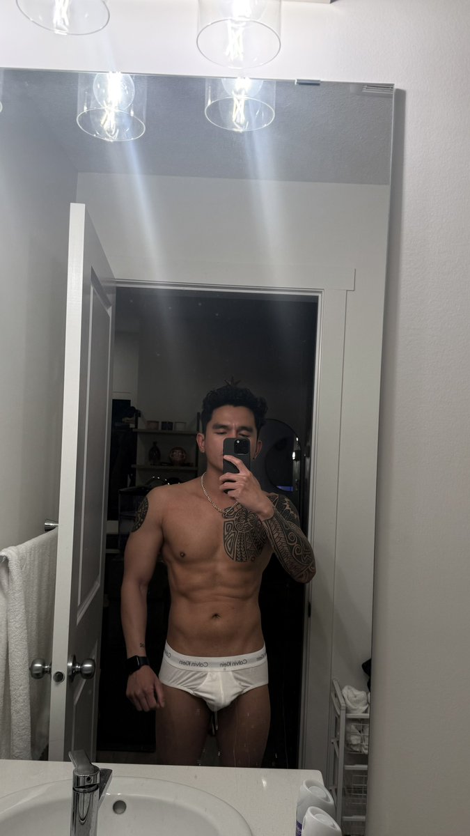 P A T O • G O M E Z tweet media