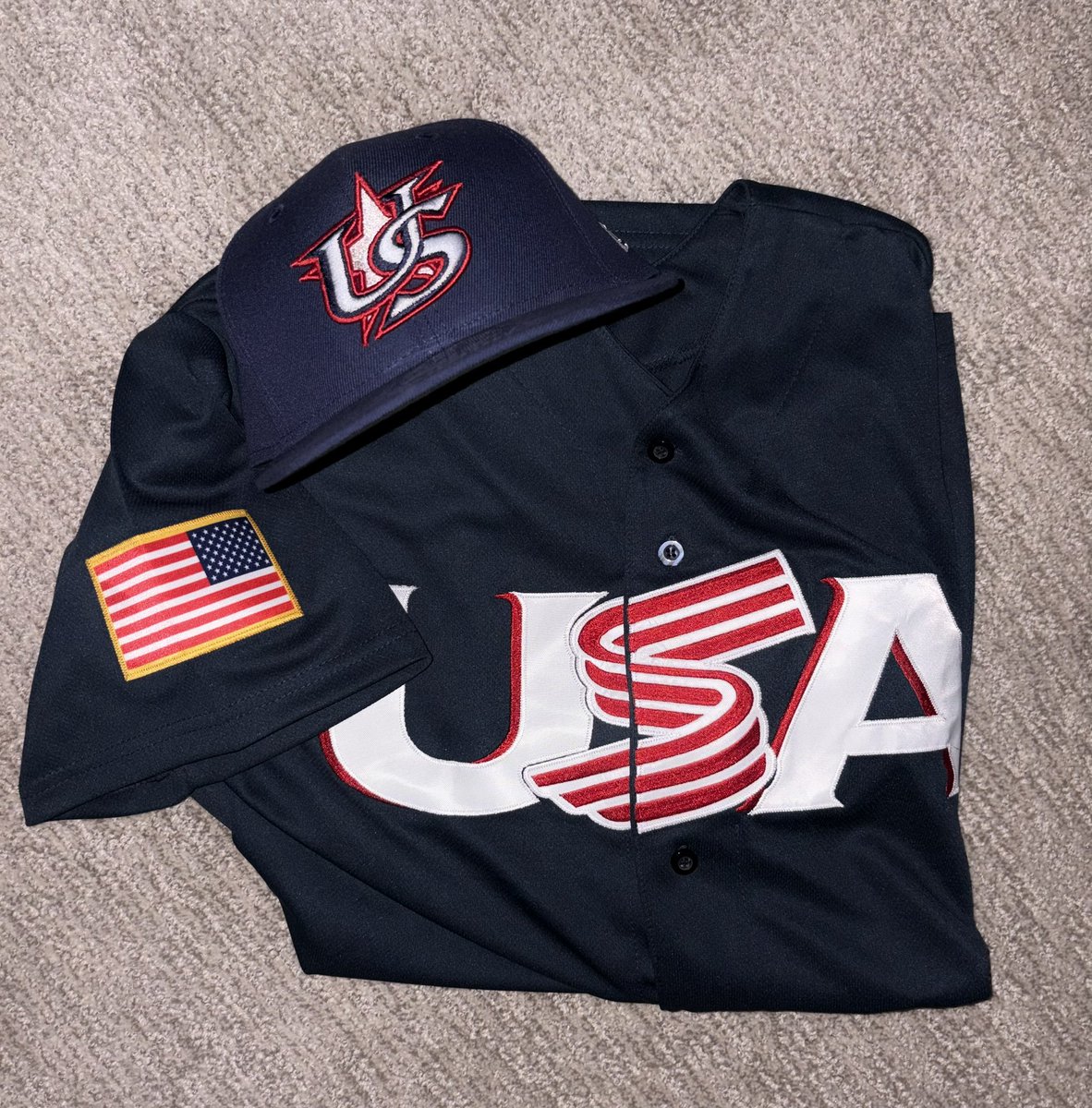 ND Uniform Tracker ☘️ tweet media