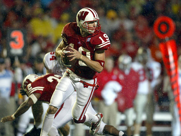 Wi_Recruiting's tweet photo. Sorgi in #โฃ1โฃ9โฃ Red & White, looks just right
๐ฅโฌ๏ธ๐ฅโฌ๏ธ
๐ฆก
#Badgers
#Family
#LikeDad https://t.co/FADvf70pYs