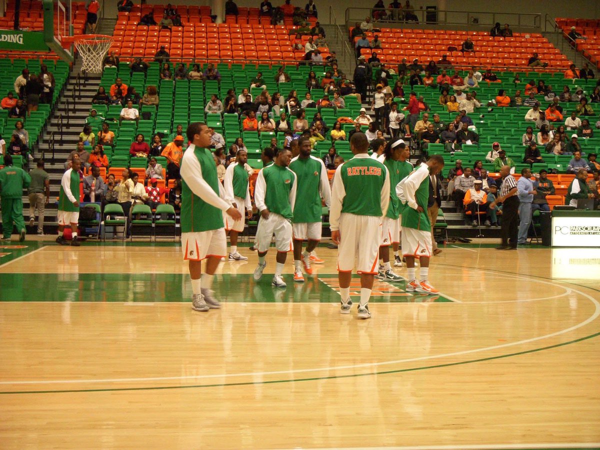 Ike Brown tweet media