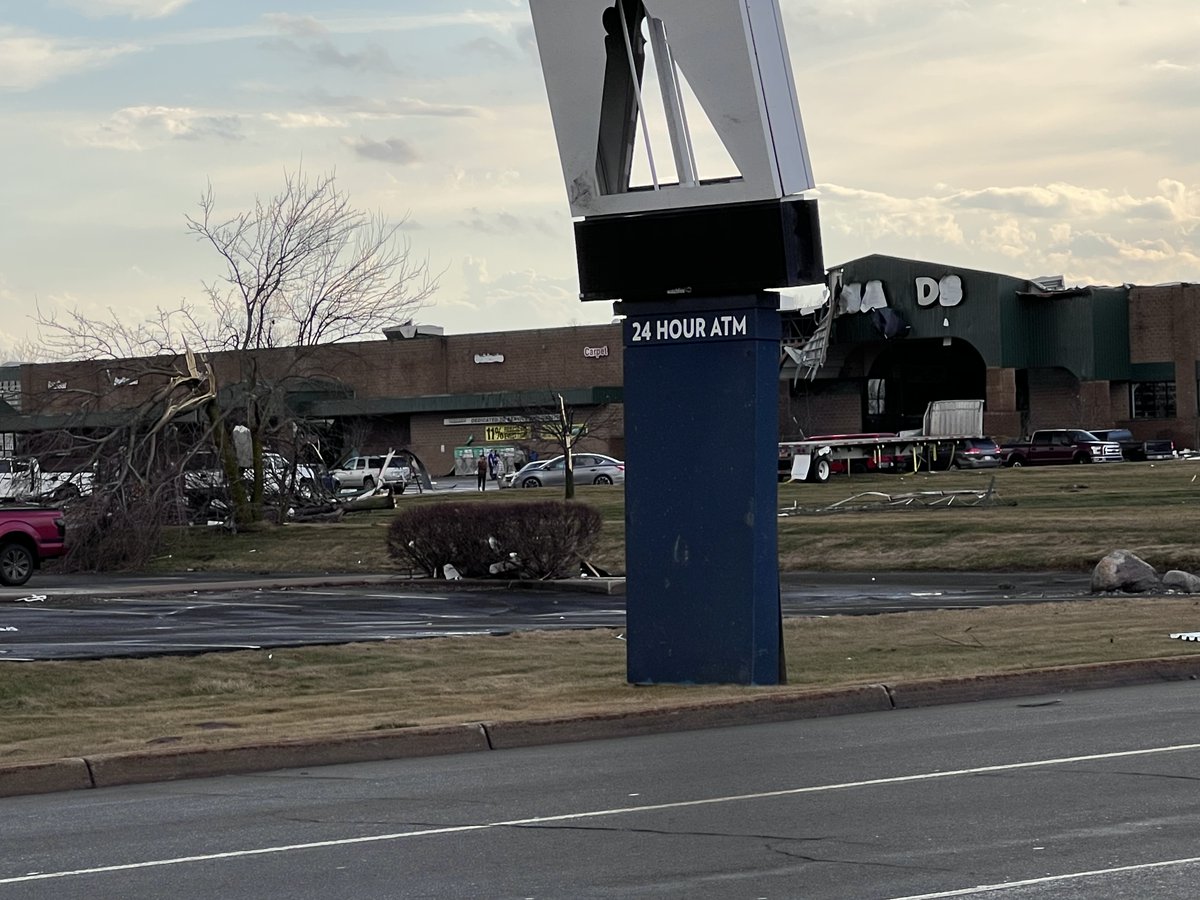 16NewsNow's tweet image. More damage photos are coming in from Three Rivers.

STORY &amp;gt;&amp;gt; wndu.com/2026/03/06/rep…