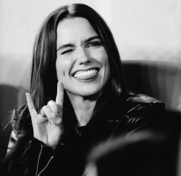 𝑹𝒆𝒃𝒆𝒄𝒄𝒂 𝑱𝒐𝒉𝒏𝒔𝒐𝒏 tweet media