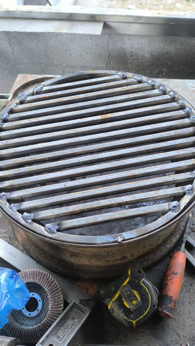 MELVIN 🇸🇻 tweet media