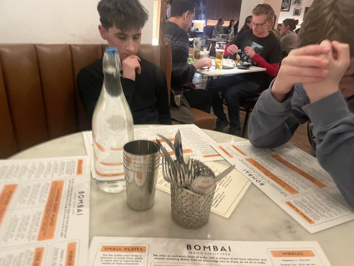 IHS MUN-MAC tweet media