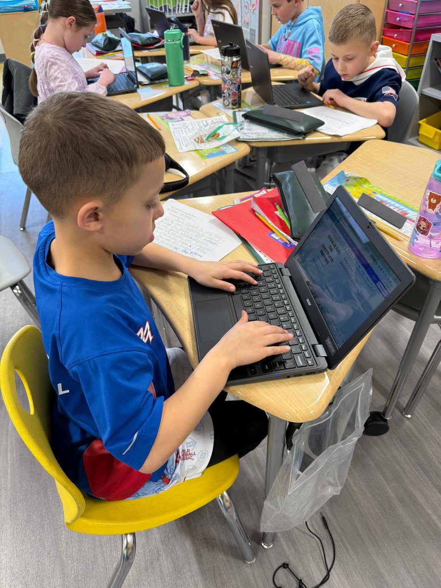 Courtney Rua tweet media