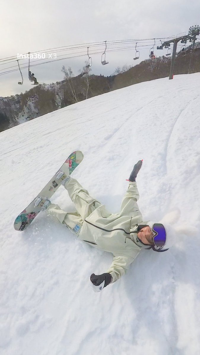 おはようございます。

えっとぉ…
予定通り、寝坊をしました。
午前休みにしておいて良かったぁ…

疲労回復が激遅のお年頃です。