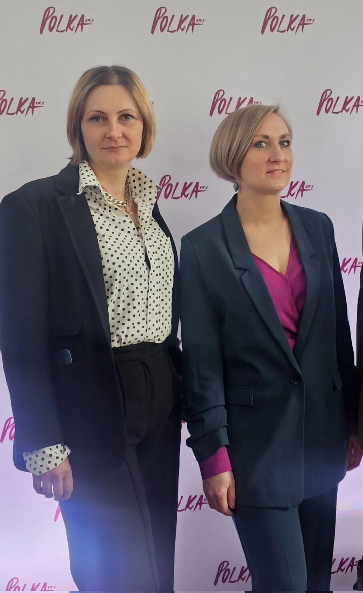 mummy_research's tweet photo. Nasze Panie dzisiaj na #PolkaXXI. Prezeska Fundacji #MummyResearchCenter Marzena Ożarek-Szilke i Karolina Kossowska, koordynatorka projektów i funduszy. https://t.co/cq3Pz19QGK