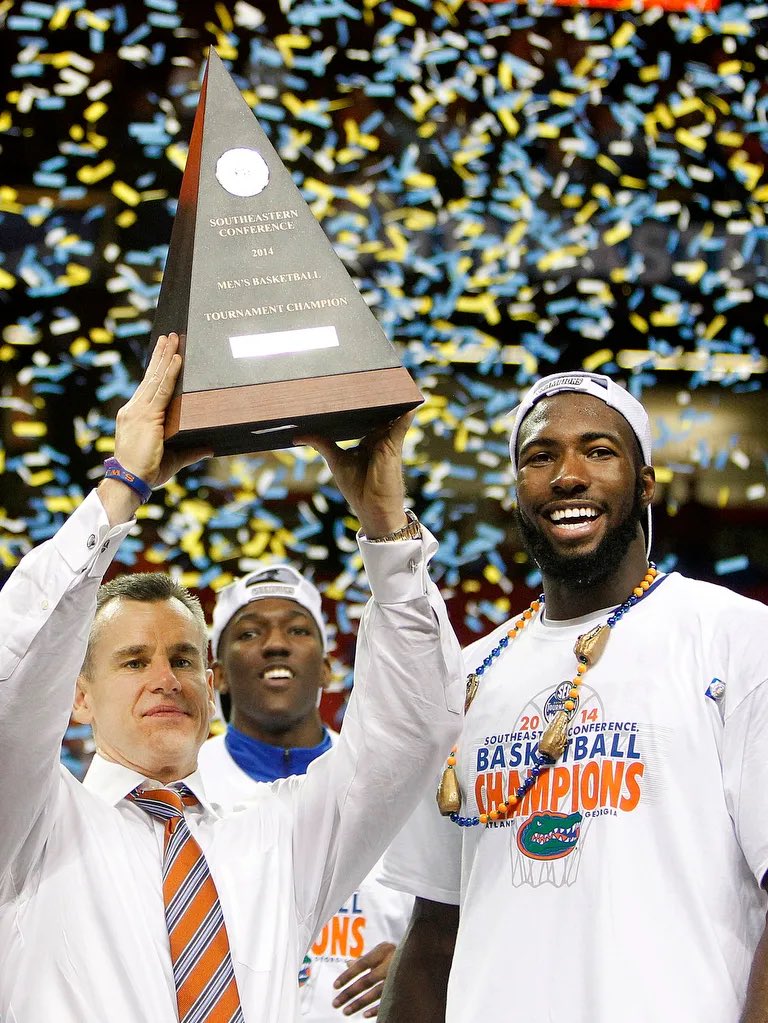AirFlawdaJordan's tweet photo. 2014 Florida had an incredible W streak that we may not see here again

Final 4
Final AP #1 ranked team 
#1 Overall Tournament Seed
SEC Reg Season Champs
SEC Tournament Champs
30 game win streak
21-0 vs SEC
3-0 vs Kentucky (UK made Final 4)
SEC POY, SEC DPOY, 6th MOY, Billy D COY https://t.co/zxoaJ2lO1c