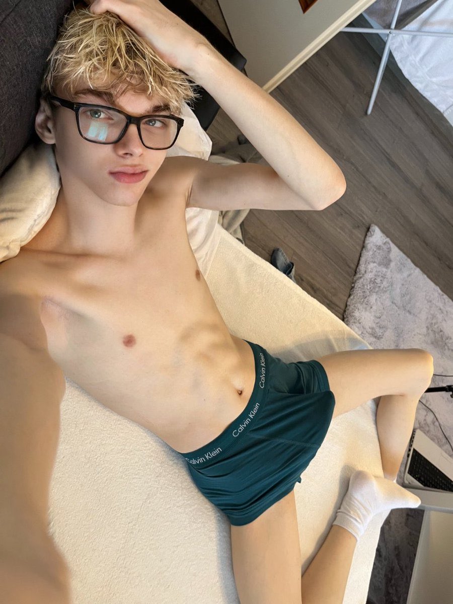 Michael_Adam14's tweet photo. I need a boyfriend https://t.co/DVc3I1EsEg