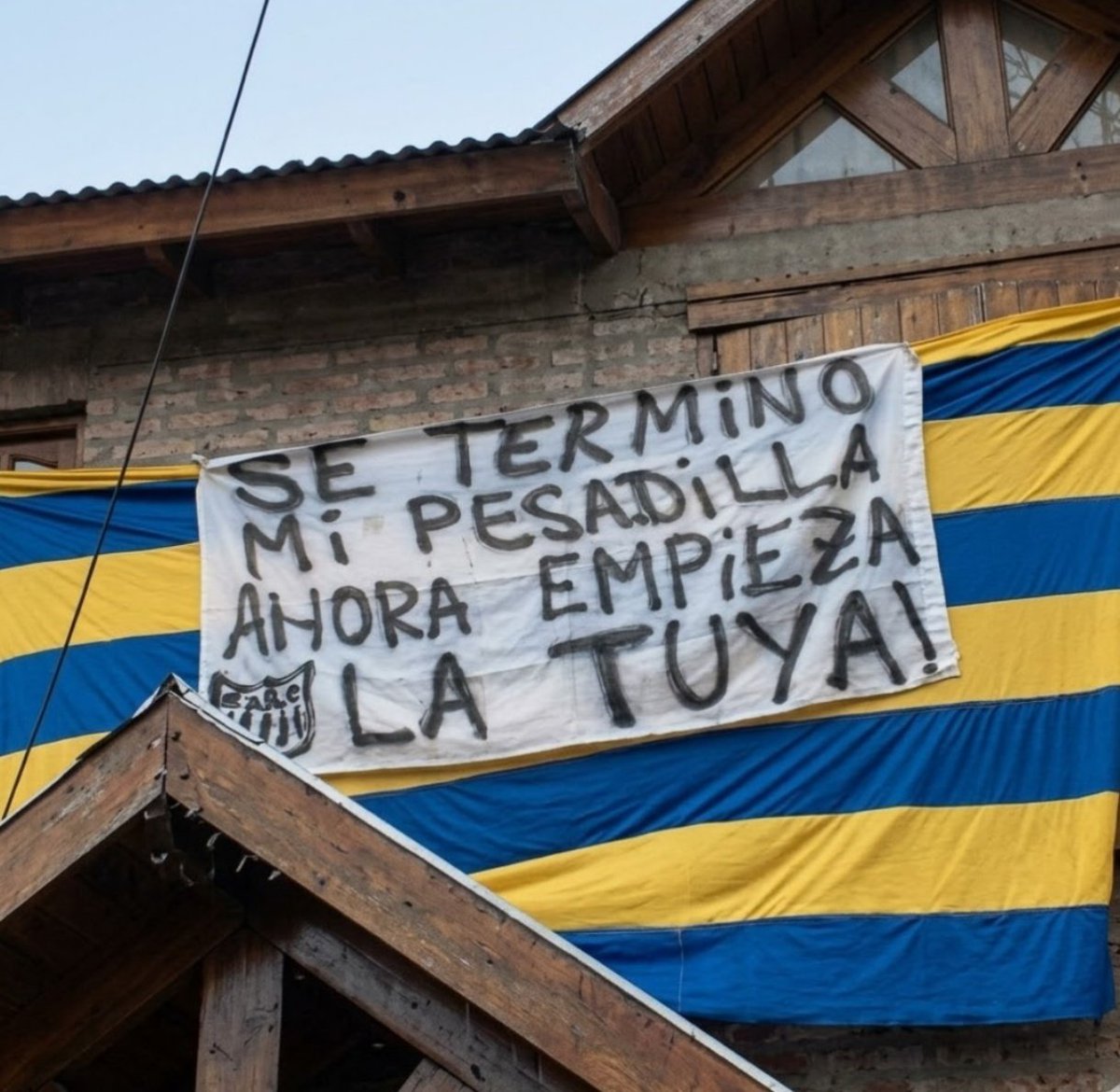 pablog1889's tweet photo. El aura de esta bandera 👏🏽 https://t.co/Y9NYFTGMsU