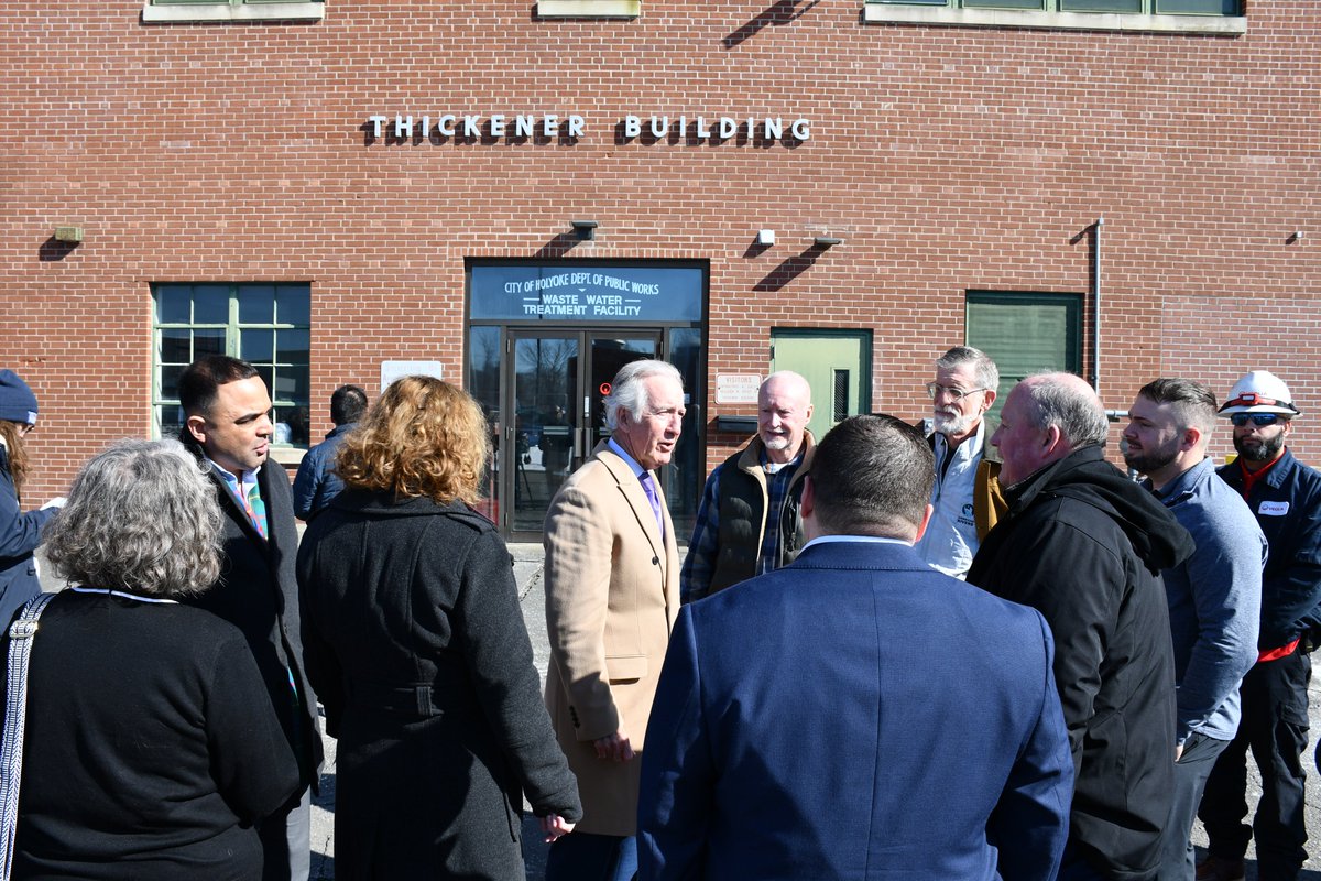 Rep. Richard Neal tweet media