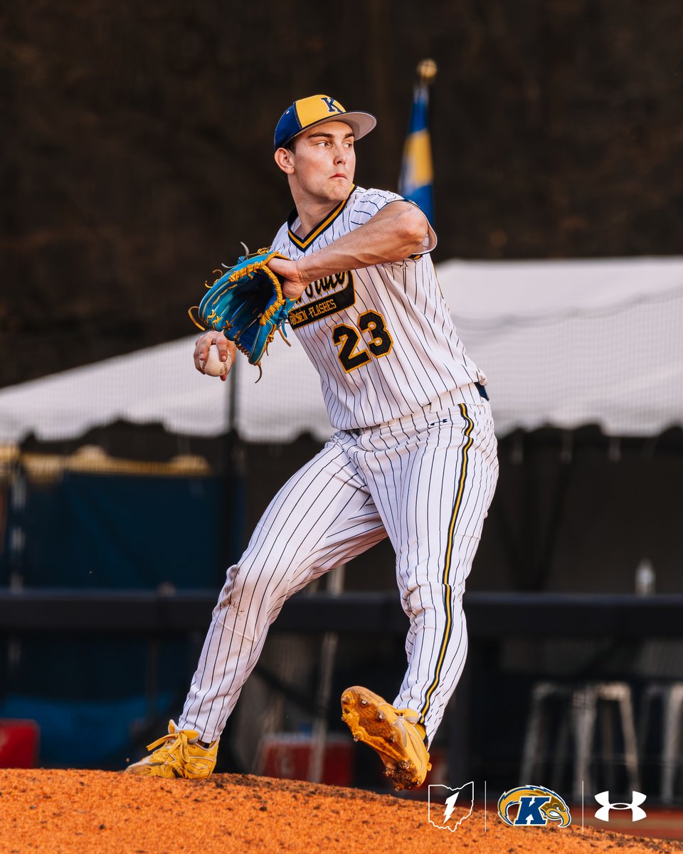 KentStBaseball's tweet image. 𝗗𝗢𝗠𝗜𝗡𝗔𝗡𝗧 𝗣𝗜𝗧𝗖𝗛𝗜𝗡𝗚!

Ciaran Caughey pitched 7 innings, giving up 2 hits, 1 run, while walking no batters, striking out 9 batters, getting the W. 

Brody Kryzsiak finished the game giving up 2 hits, 0 runs, walked 1 batter, striking out 2.

#GoFlashes⚡️| #BiteDown