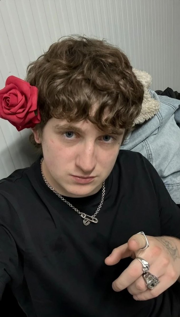 Dillom archives tweet media