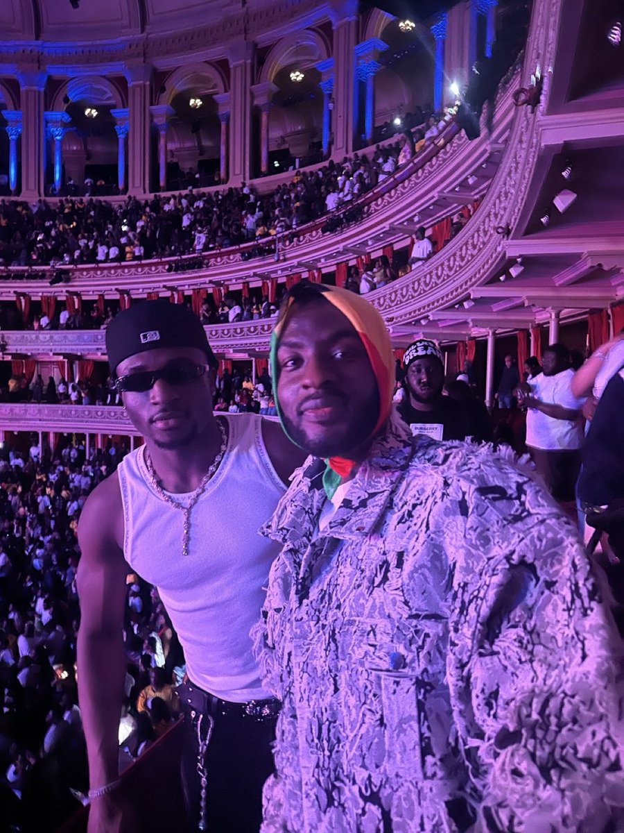 0panaa_1's tweet photo. Star boy Kudus was there to support Sarkodie today❤️🇬🇭 https://t.co/ohxajQjP6k