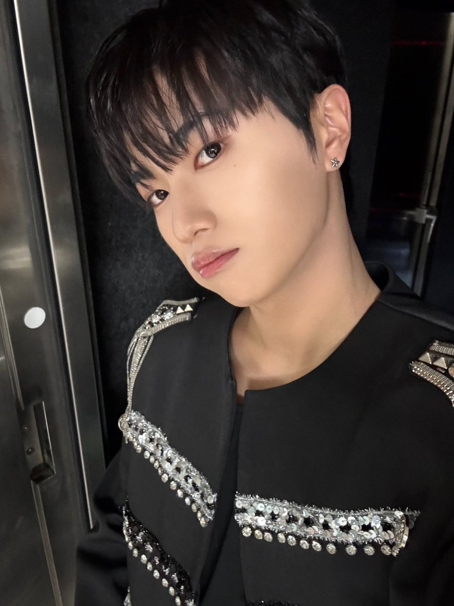 DoryunYoelFRFan's tweet photo. ✳️•{ TWITTER }•{070326}•✳️

#DORYUN 

Vous m'avez manqué Aiming 

#김도륜 #Doryun #에이머스 
{••••••}
©️: @AIMERS_members
-->☔-->🇨🇵 https://t.co/G9ms2ok6Qj