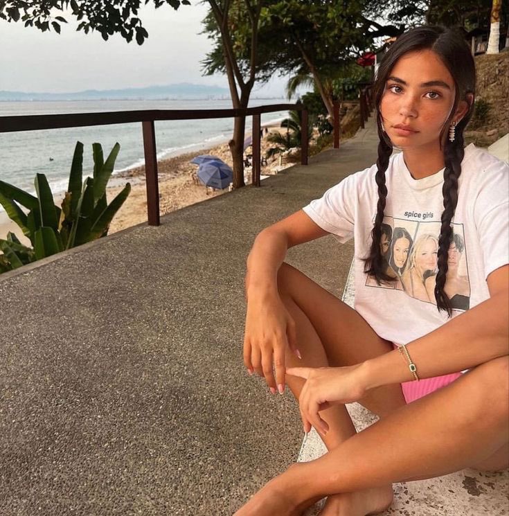 travtism's tweet image. TAKE THESE IMAGES AWAY FROM PJO EDITORS I BEGGG… i can sense the pink crop tops and glam makeup aesthetic from here…