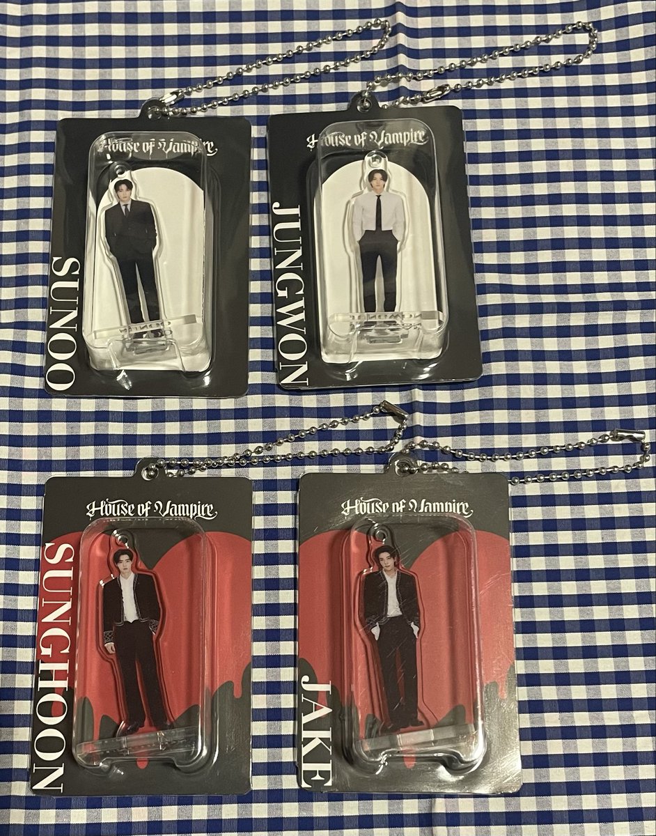 yanqi07's tweet photo. ENHYPEN House of Vampire 交換

譲)
アクキー嫉妬　ソンフン
　　　　　　　ジェイク
アクキー信頼　ジョンウォン
　　　　　　　ソヌ

求) 
アクキー嫉妬　ニキ
アクキー信頼　ニキ

郵送での交換を希望です。
お気軽にお声掛けください！
#ENHYPEN交換 https://t.co/q4fku7djJ0