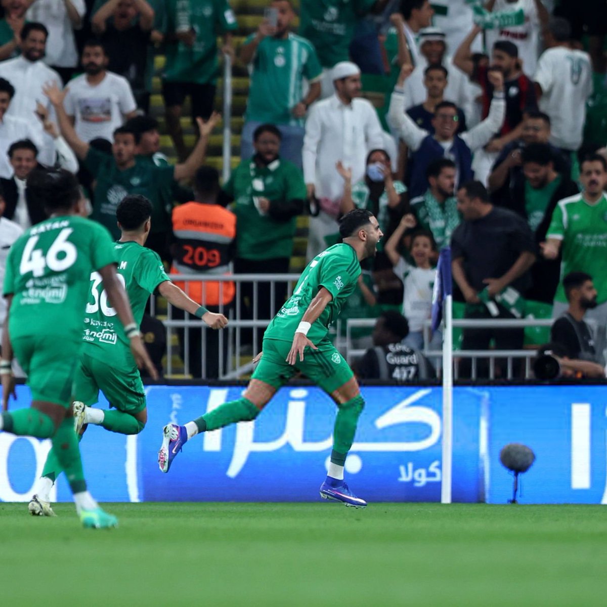 Pacific Coast tweet media