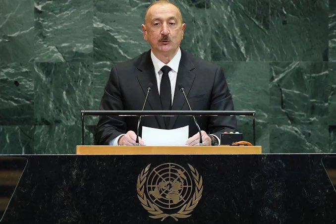 Gazzede çoluk çocuk şehit edilirken 

Haydar Aliyev‘in İsrail’e olan tutkusu ve bağlılığı yeterince can sıkmıştı 

Azerbaycan Türklerine Çağrımdır. 

İki devlet tek millet deyip de 
bu İsrail köpeğinin ardından gidenler şunu iyi bilsin.

Benim kardeşim değilsiniz:
