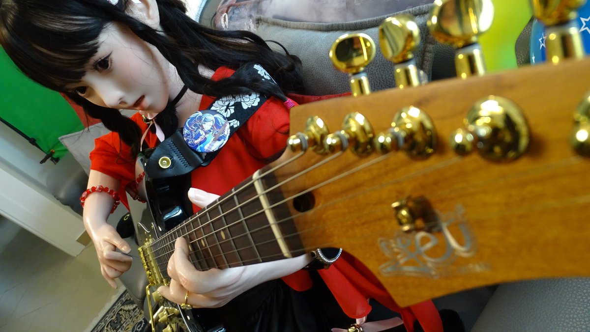 David Play tweet media