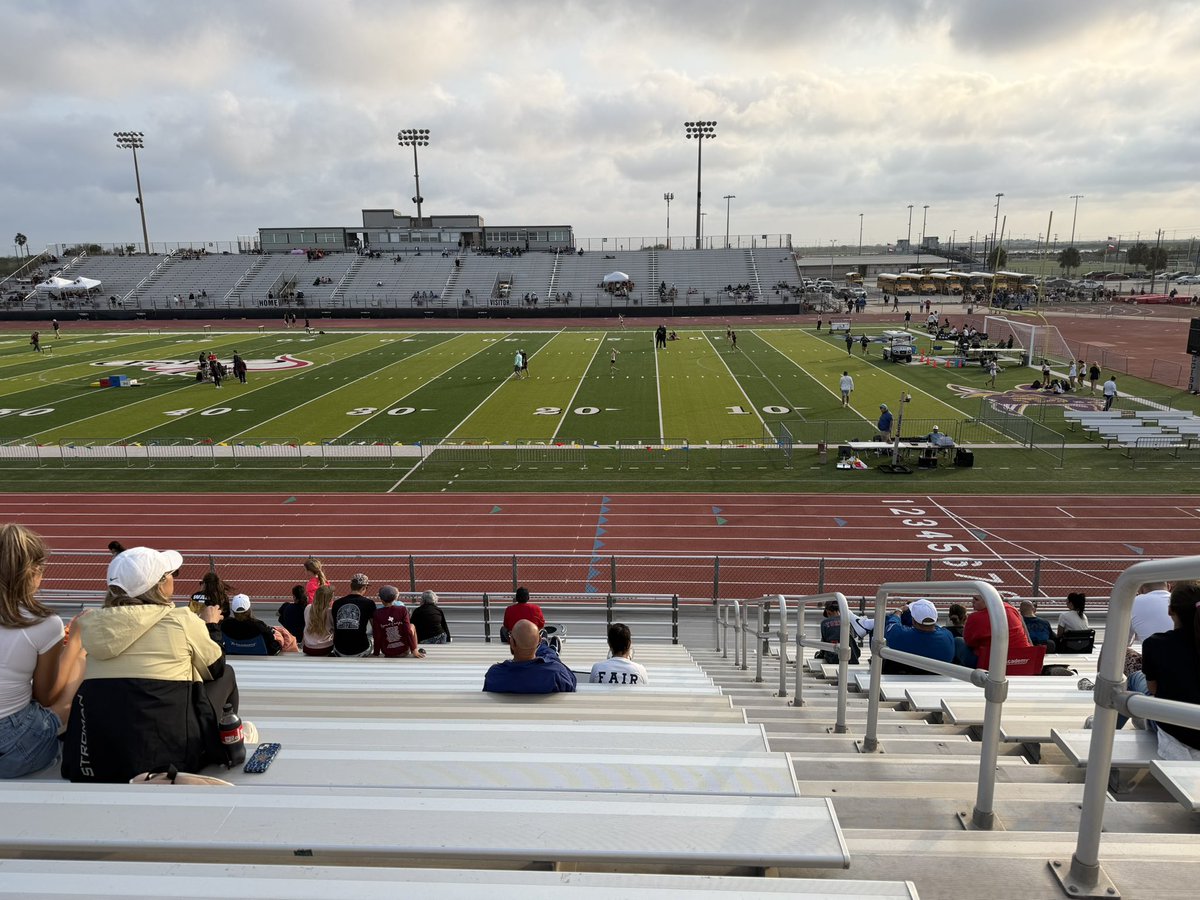 Coach_Garcia70's tweet photo. @cbcatx1 Coastal Bend Coaches Association Meet of Champions finals! Let’s go Brahmas!

#GoldStandard #BlackReign #braHMaKINGdom https://t.co/iKlupkMkAo