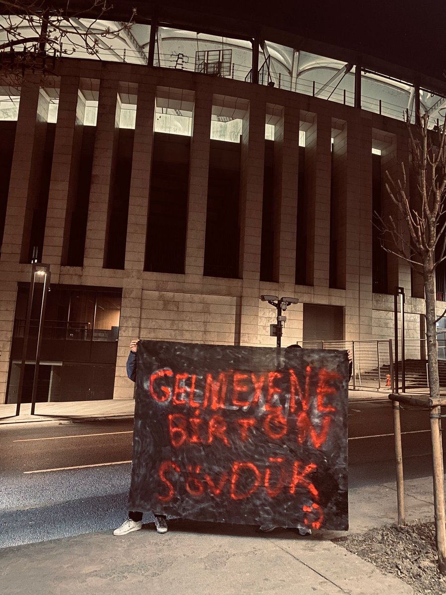 LiseBJKUnderground tweet media