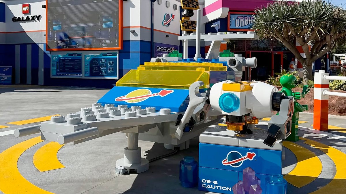 collectSPACE tweet media