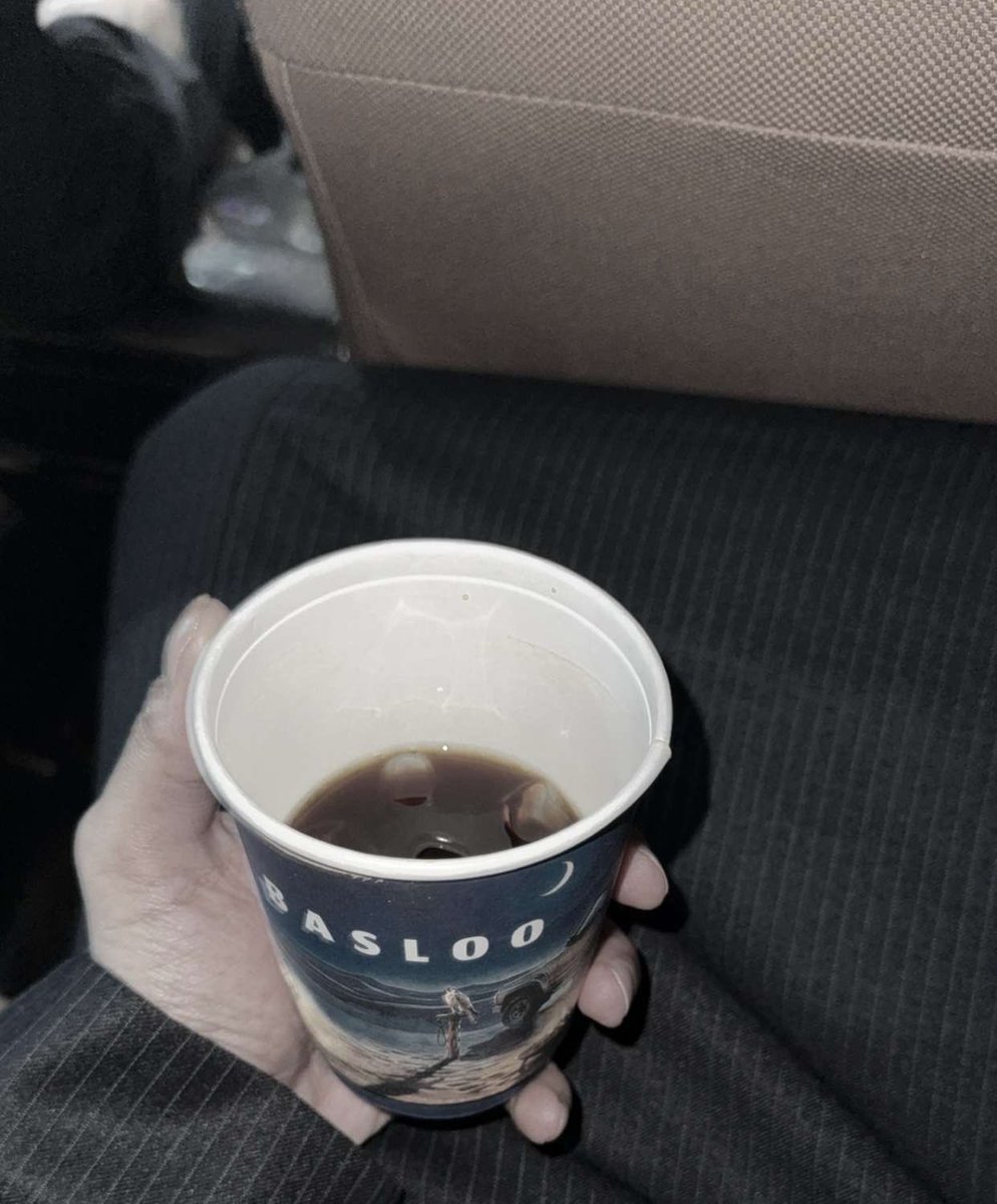 صرت أحب المُر من بعدك وكن المر حالي 
  فيه من طول الغياب ولذة الشوق وحنينه