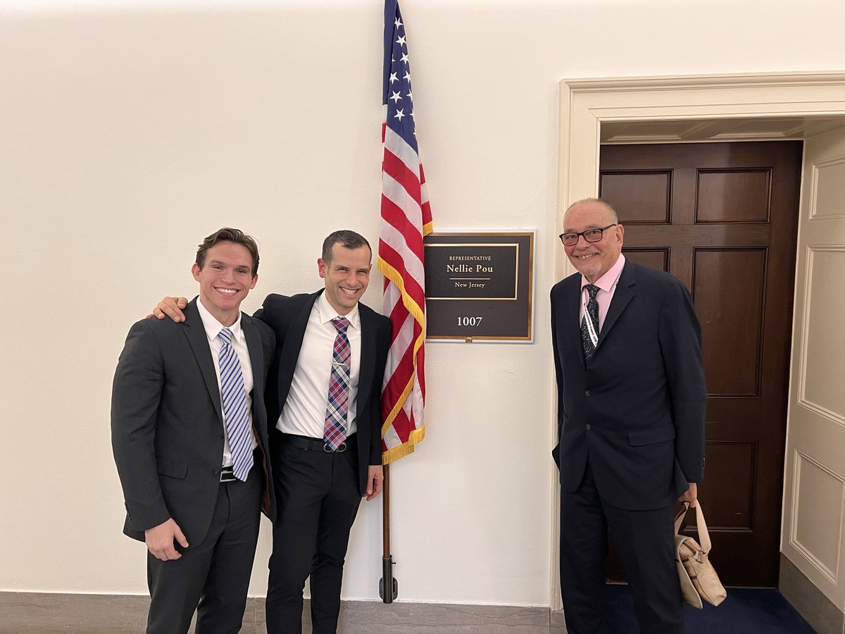 George H. Laws García tweet media