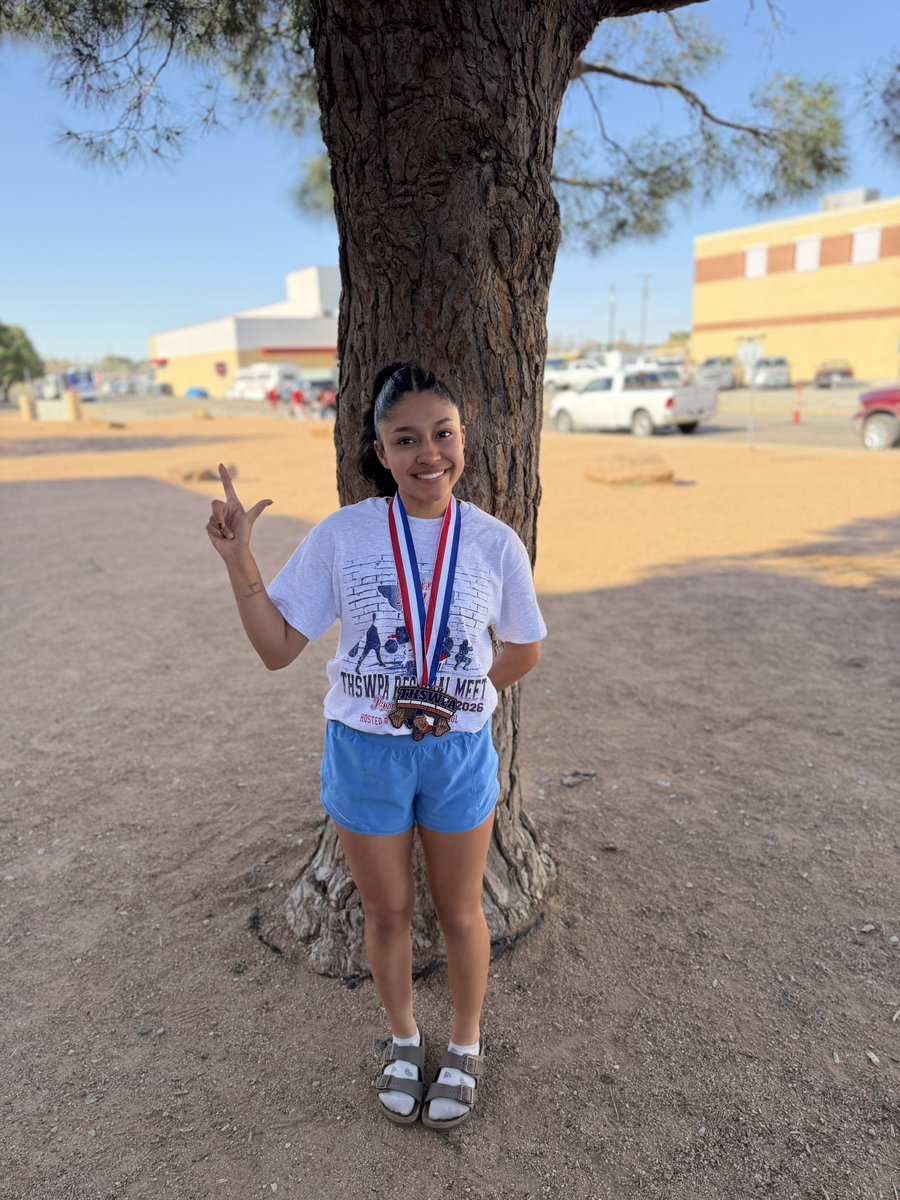 RHSRaiderPL's tweet photo. Unequipped Meet ✅
Brenli Bell 148s 3rd place 🥉 
Jaelyn Ortiz 97s 4th place 
Lillian McHam 97s 5th place 
Macey Jeffrey 132s 8th place 

Great lifting by these girls! 
Unequipped tomorrow morning. https://t.co/Zzh1PChZyT
