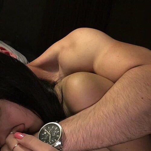 Mood naked cuddle ada yang mau nemenin?