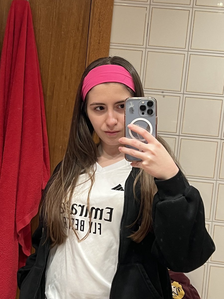 124 años ha hecho el club de mi vida, por suerte con una victoria que nos hemos llevado para casa. Te amo Real Madrid🤍🤍