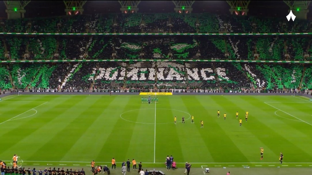 فريق الأهلي قدم تيفو أسطوري لشخصية GREEN ARROW💚

اختيار ذكي مره للتيفو ، لأن الشخصية دايم يقول لأعدائه جملته الشهيرة: "You have failed this city" 💚